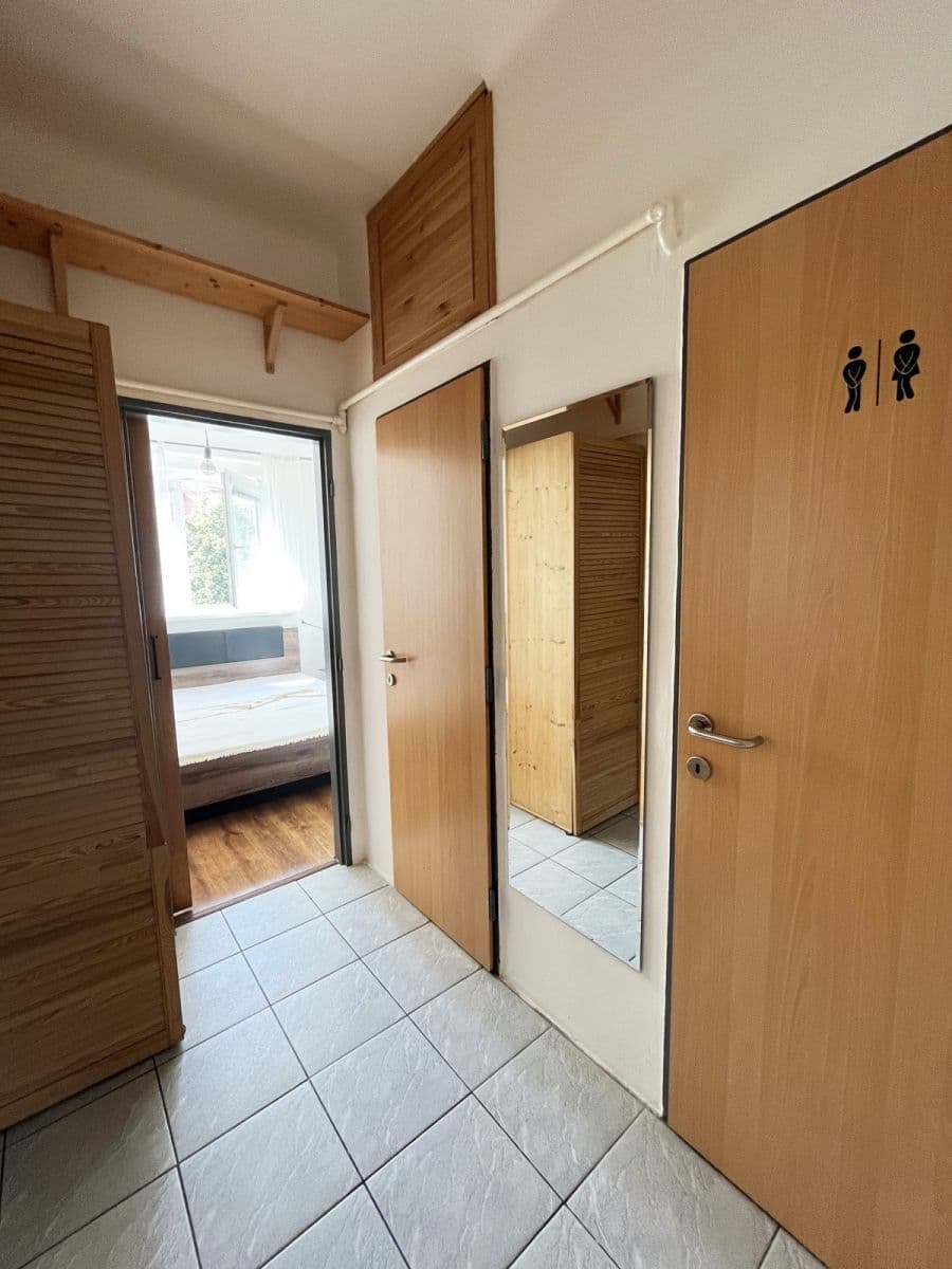 Pronájem bytu 2+kk 36 m², Pod Strojírnami, Praha, Praha Pronájem bytu 2+kk 36 m², Pod Strojírnami, Praha, Praha