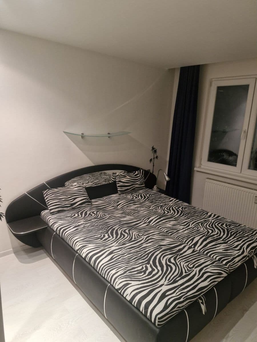 Pronájem bytu 2+kk 54 m², Antala Staška, Praha, Praha Pronájem bytu 2+kk 54 m², Antala Staška, Praha, Praha