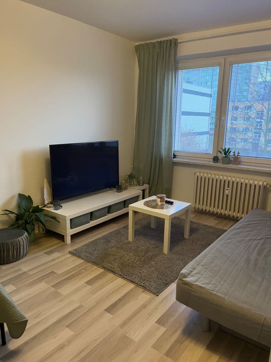 Pronájem bytu 1+1 37 m², Staňkova, Ostrava, Moravskoslezský kraj Pronájem bytu 1+1 37 m², Staňkova, Ostrava, Moravskoslezský kraj