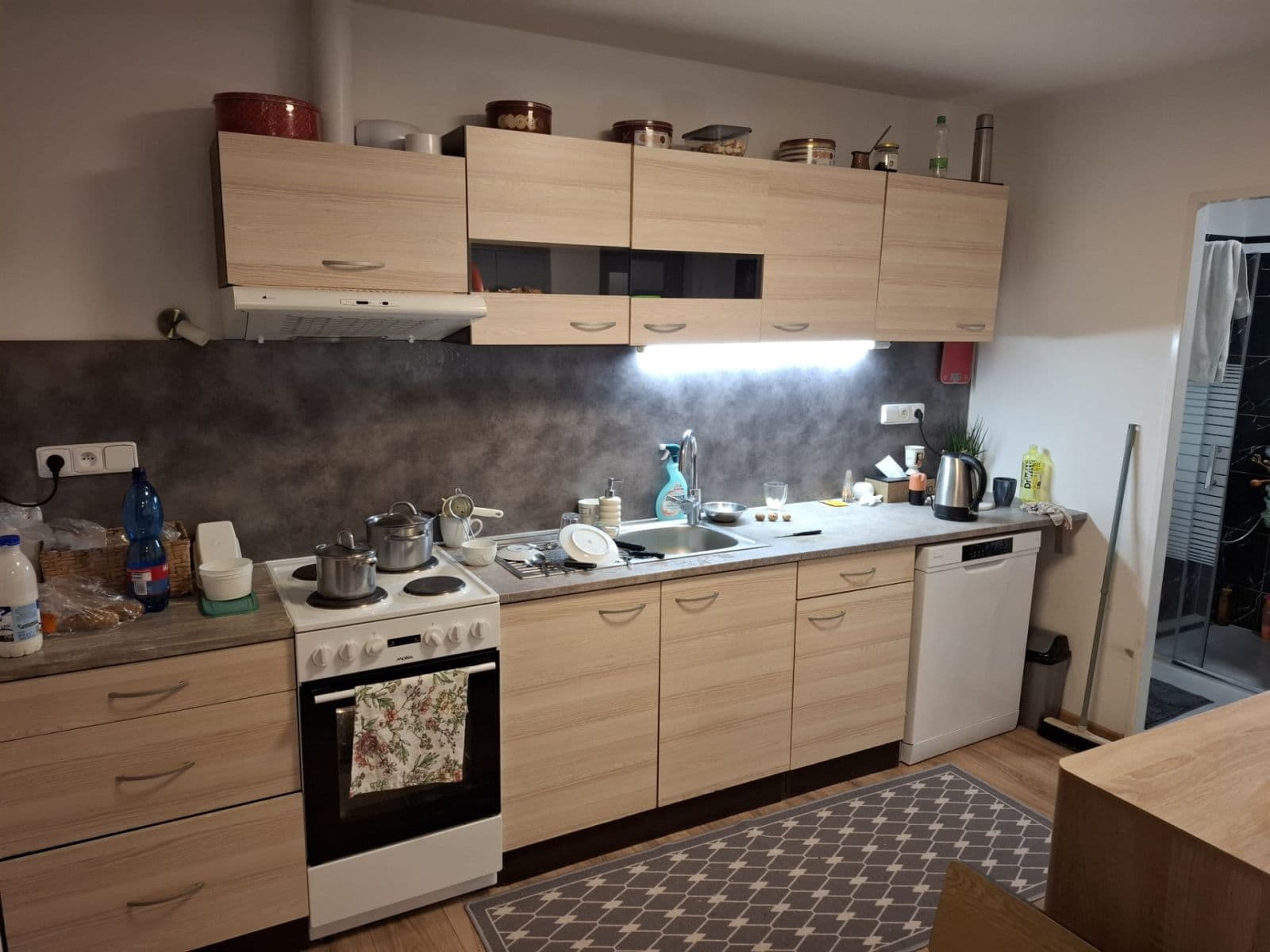 Pronájem bytu 2+kk 48 m², V Podskalí, Hostivice, Středočeský kraj Pronájem bytu 2+kk 48 m², V Podskalí, Hostivice, Středočeský kraj