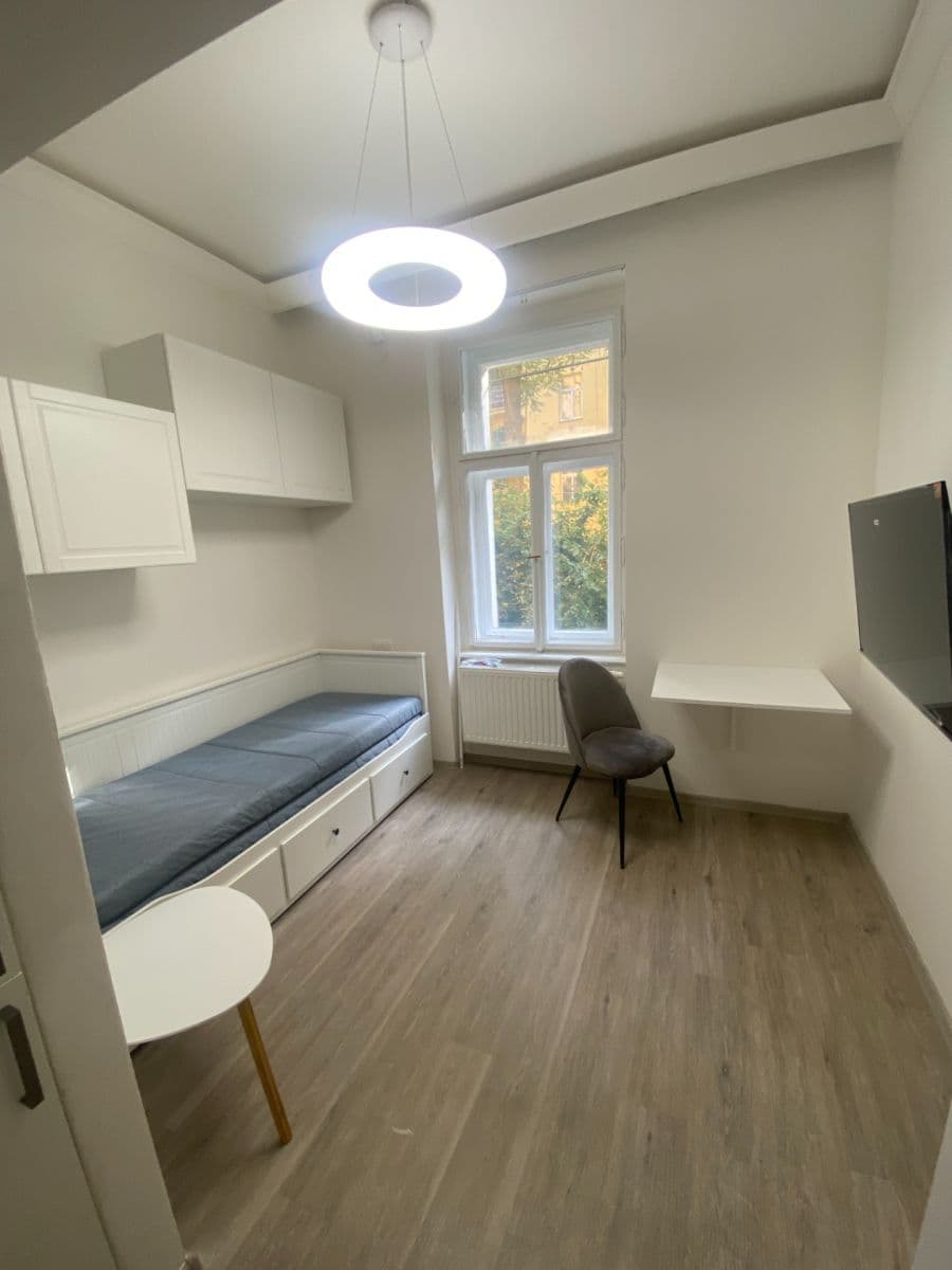 Pronájem bytu 1+kk 17 m², Jagellonská, Praha, Praha Pronájem bytu 1+kk 17 m², Jagellonská, Praha, Praha