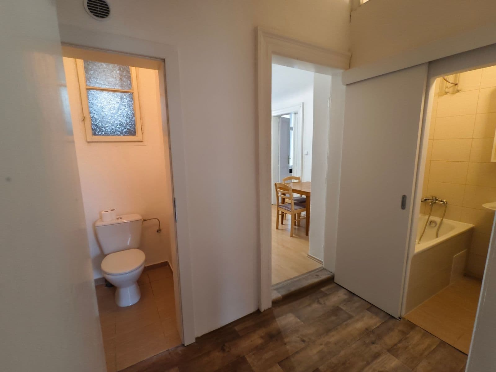 Pronájem bytu 3+1 62 m², Plzeňská, Praha, Praha Pronájem bytu 3+1 62 m², Plzeňská, Praha, Praha