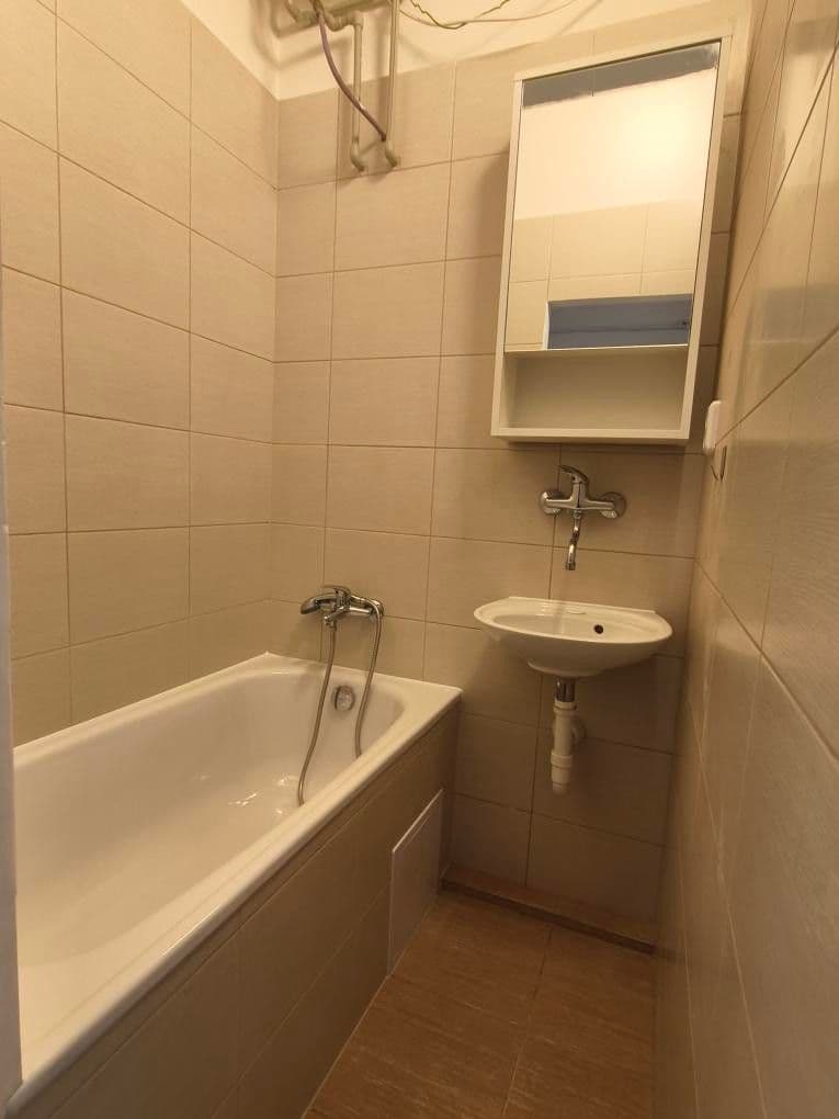 Pronájem bytu 3+1 62 m², Plzeňská, Praha, Praha Pronájem bytu 3+1 62 m², Plzeňská, Praha, Praha