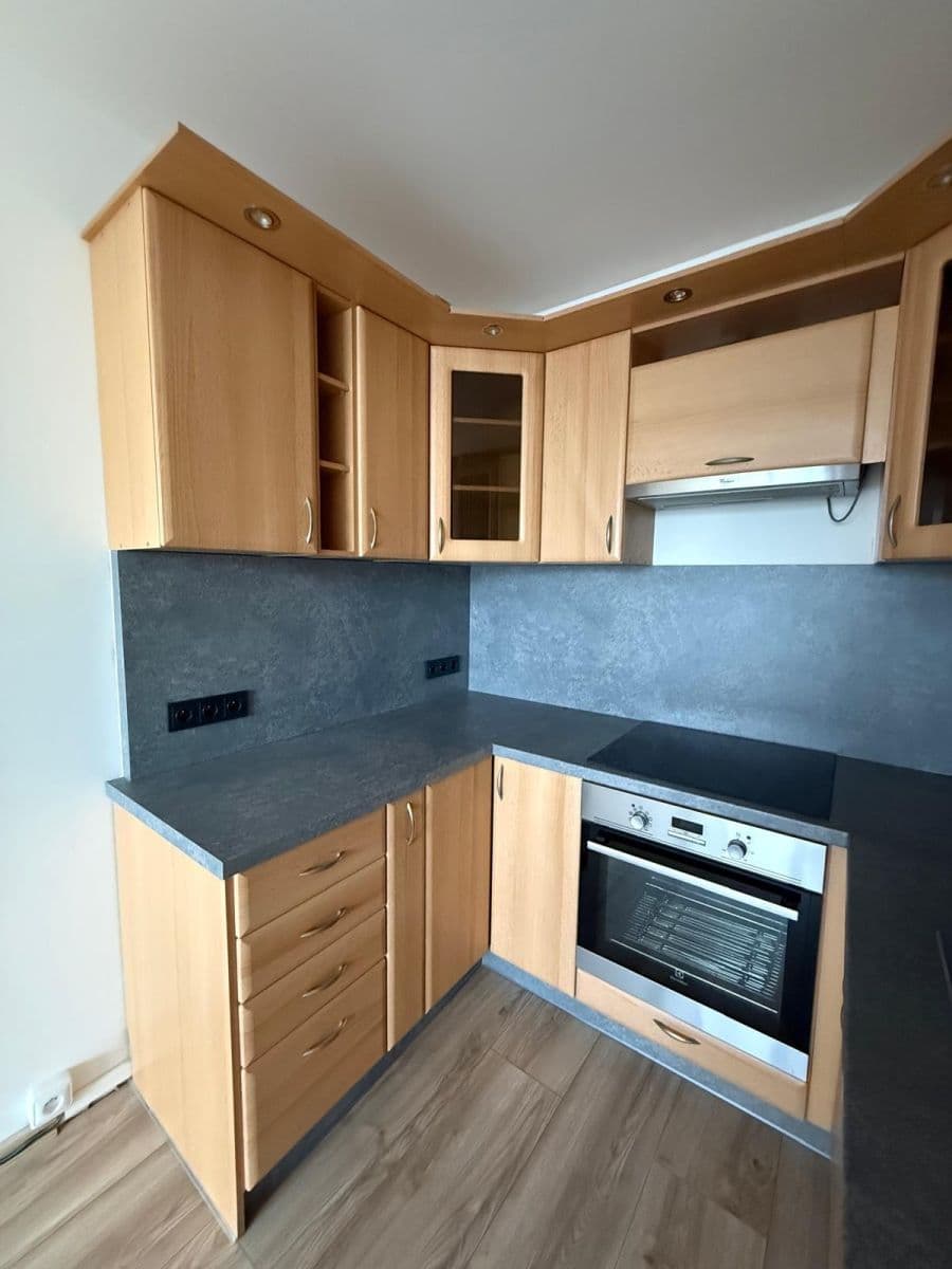 Pronájem bytu 2+kk 40 m², Třebenická, Praha, Praha Pronájem bytu 2+kk 40 m², Třebenická, Praha, Praha