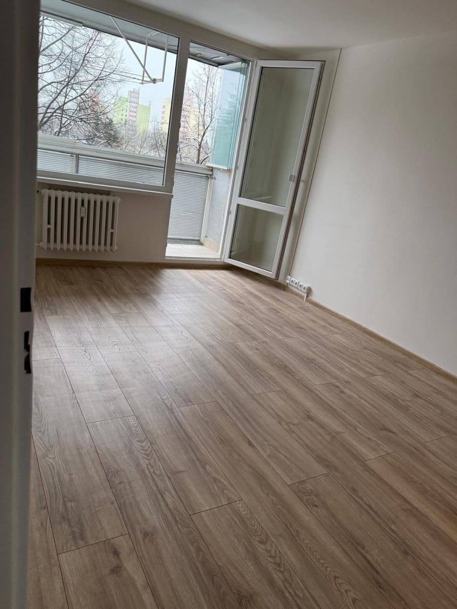 Pronájem bytu 2+kk 40 m², Třebenická, Praha, Praha Pronájem bytu 2+kk 40 m², Třebenická, Praha, Praha