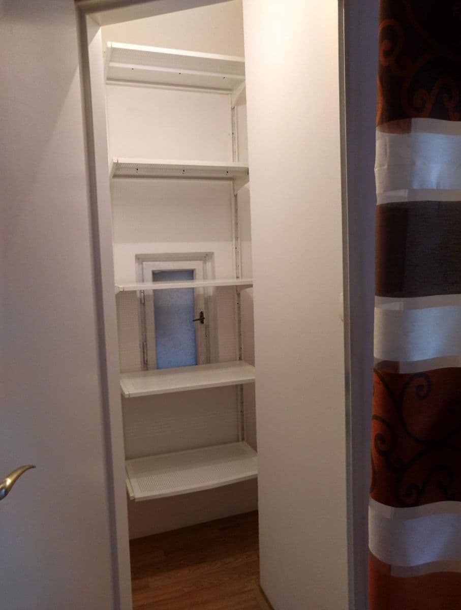 Prodej bytu 2+kk 38 m², Plzeňská, Praha, Praha Prodej bytu 2+kk 38 m², Plzeňská, Praha, Praha