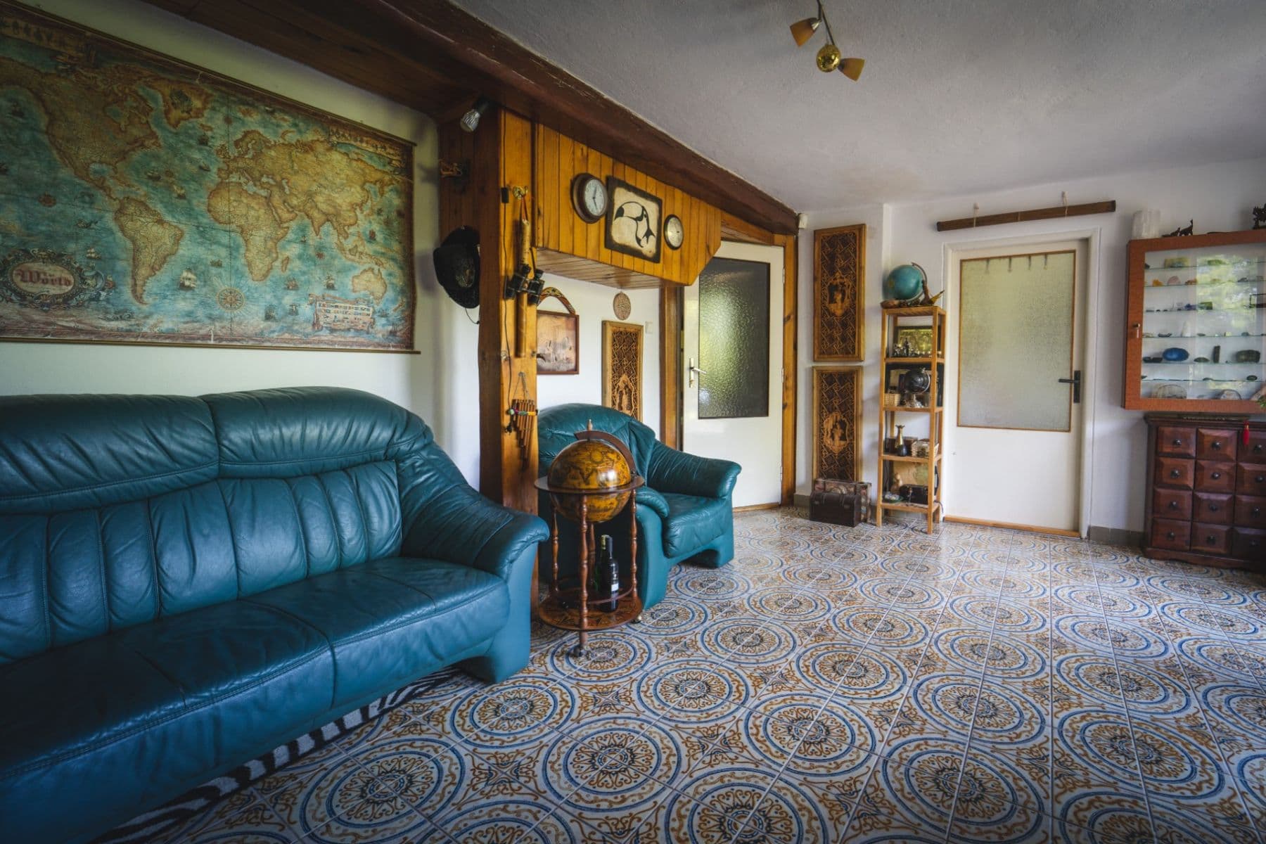 Prodej domu 241 m², pozemek 2.209 m², Chrášťany, Středočeský kraj Prodej domu 241 m², pozemek 2.209 m², Chrášťany, Středočeský kraj