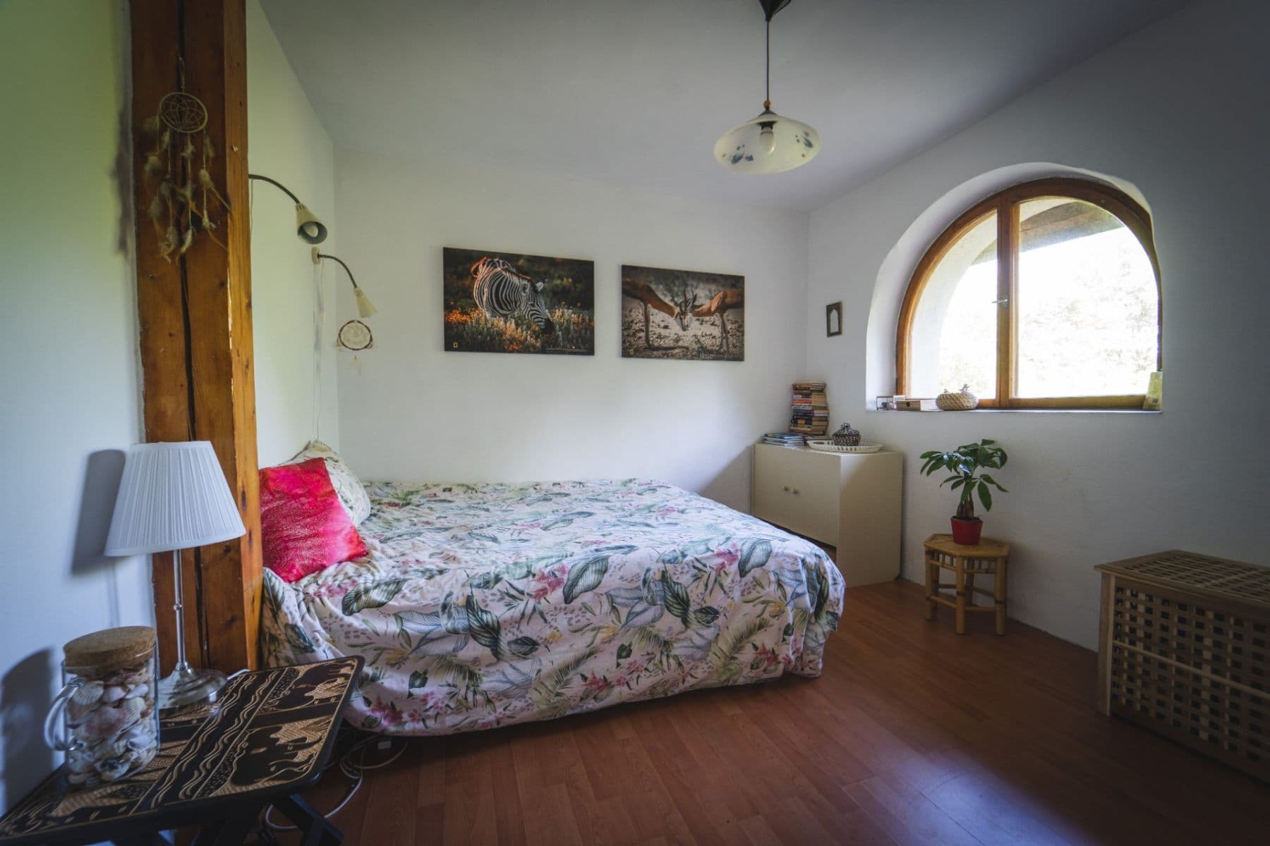 Prodej domu 241 m², pozemek 2.209 m², Chrášťany, Středočeský kraj Prodej domu 241 m², pozemek 2.209 m², Chrášťany, Středočeský kraj