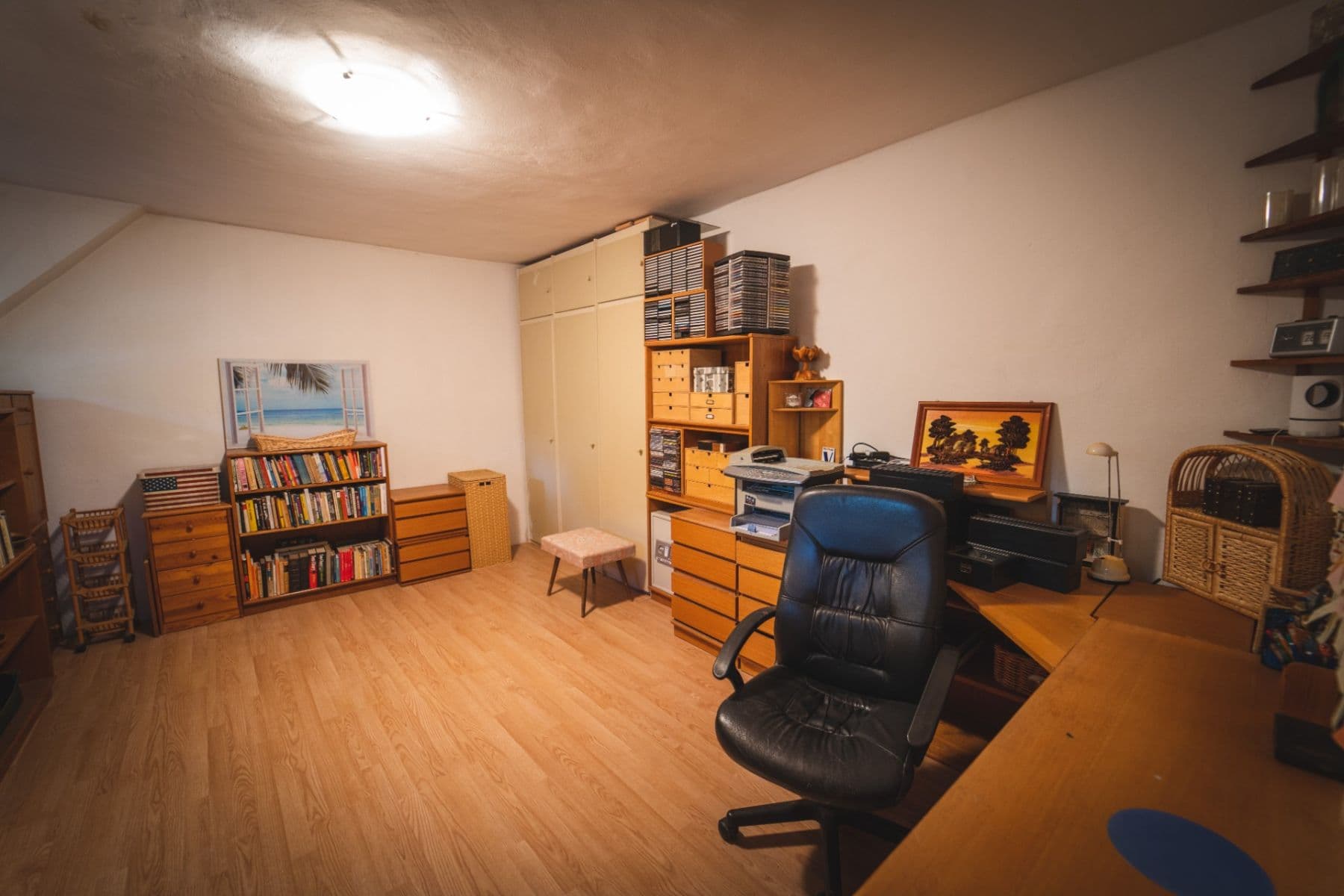 Prodej domu 241 m², pozemek 2.209 m², Chrášťany, Středočeský kraj Prodej domu 241 m², pozemek 2.209 m², Chrášťany, Středočeský kraj