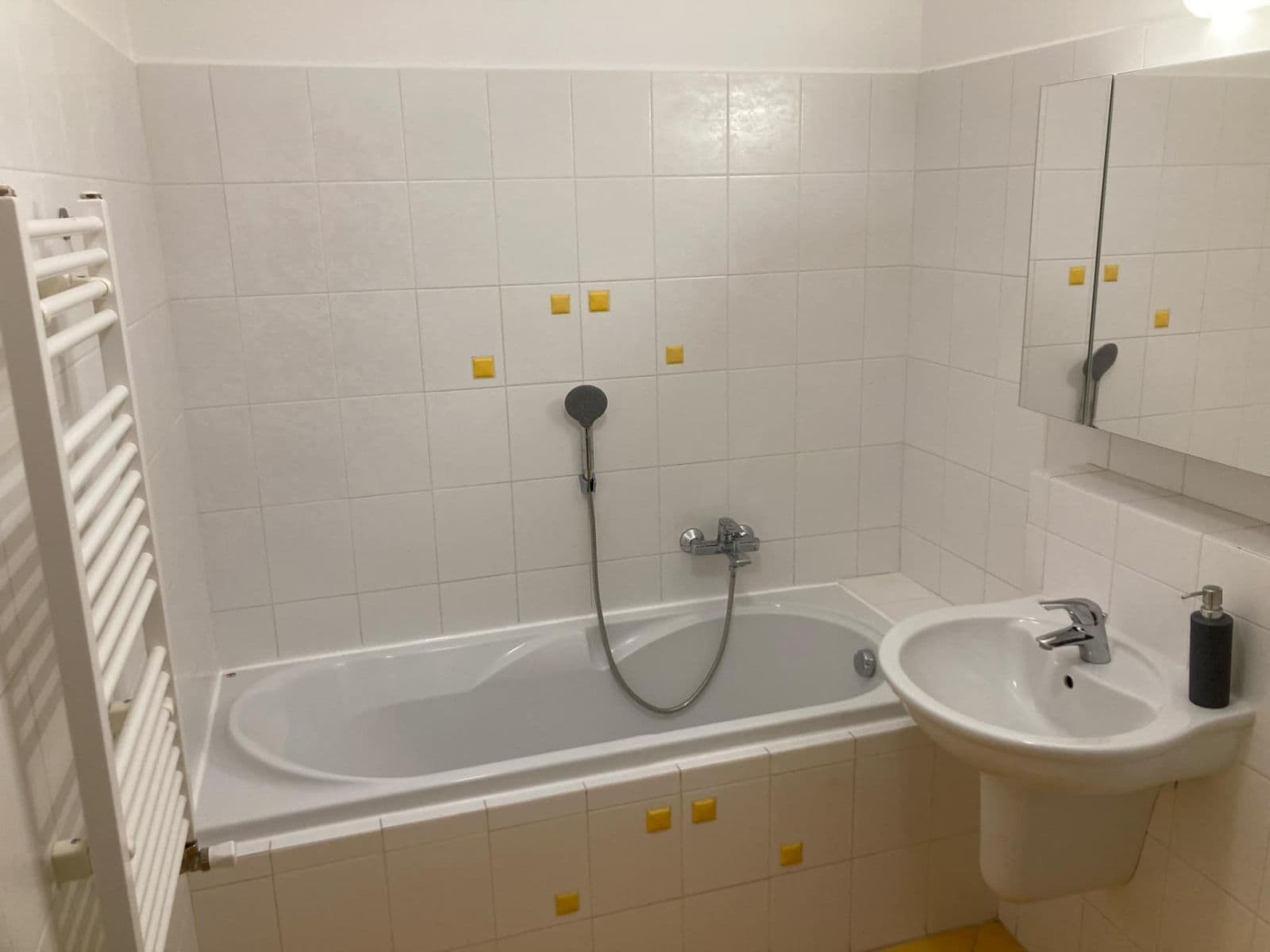 Pronájem bytu 1+kk 36 m², K Šátalce, Jesenice, Středočeský kraj Pronájem bytu 1+kk 36 m², K Šátalce, Jesenice, Středočeský kraj