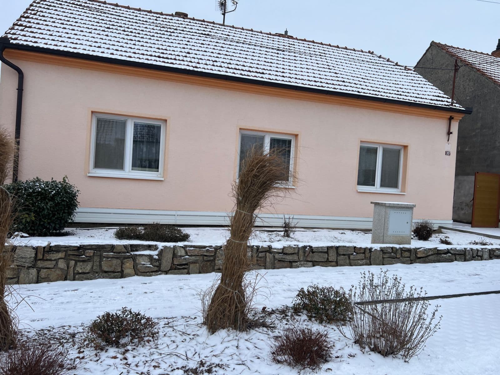 Pronájem domu 115 m², pozemek 542 m², Slíny, Velké Bílovice, Jihomoravský kraj Pronájem domu 115 m², pozemek 542 m², Slíny, Velké Bílovice, Jihomoravský kraj