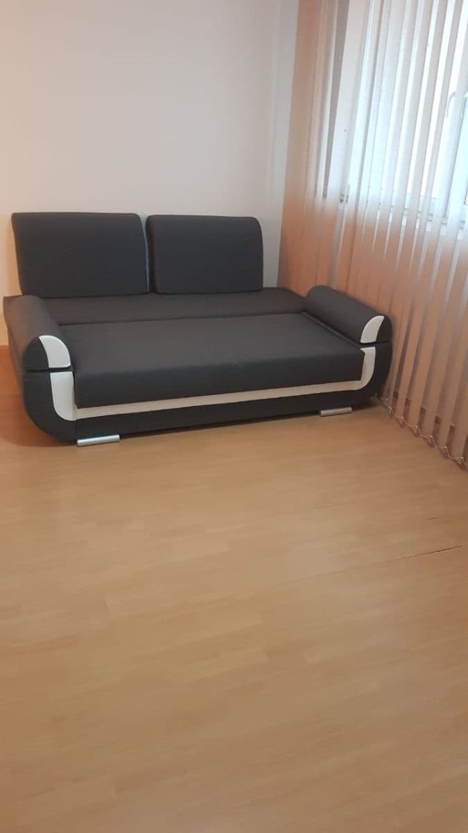 Pronájem bytu 1+kk 23 m², Březenecká, Chomutov, Ústecký kraj Pronájem bytu 1+kk 23 m², Březenecká, Chomutov, Ústecký kraj