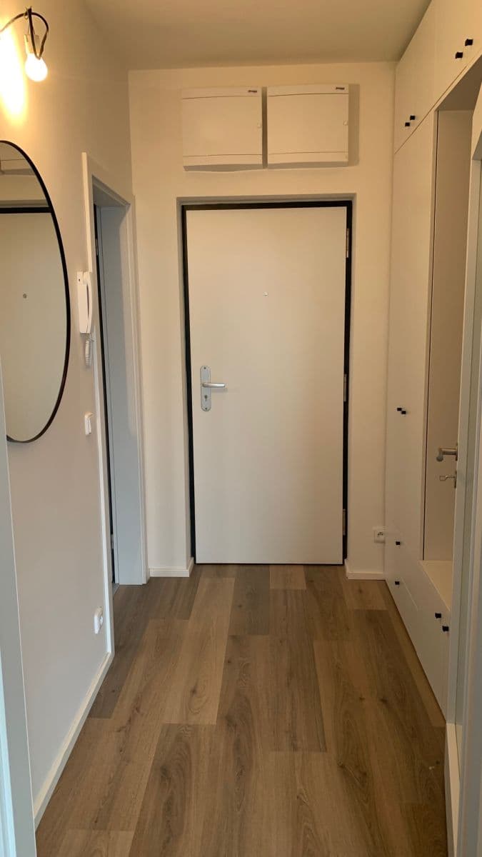 Pronájem bytu 2+kk 88 m², Křižanská, Praha, Praha Pronájem bytu 2+kk 88 m², Křižanská, Praha, Praha
