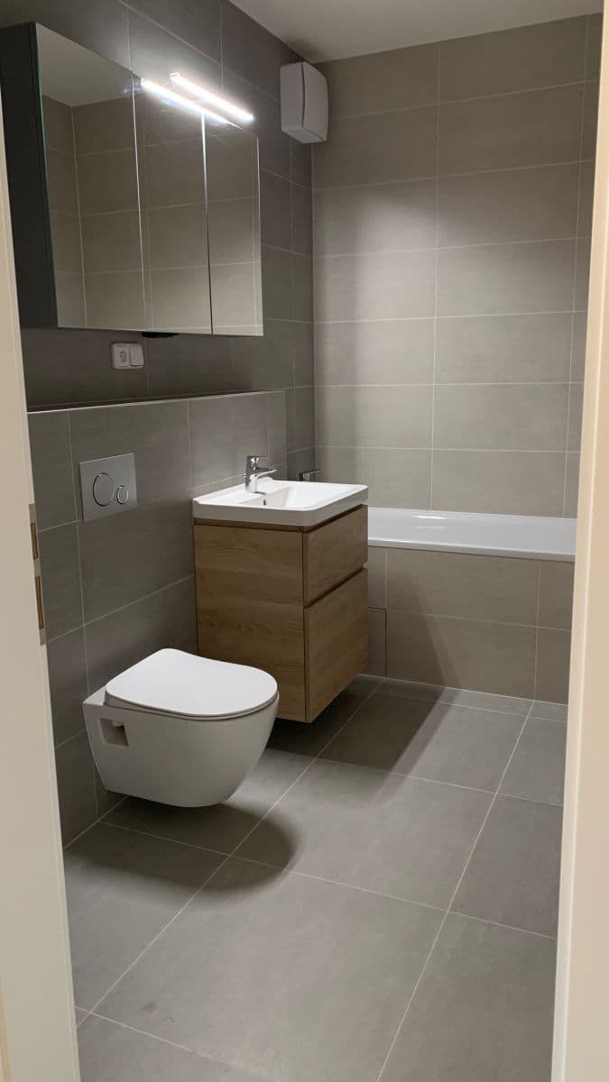 Pronájem bytu 2+kk 88 m², Křižanská, Praha, Praha Pronájem bytu 2+kk 88 m², Křižanská, Praha, Praha