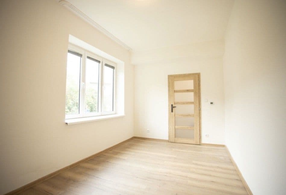 Pronájem bytu 4+1 83 m², Loučovice, Jihočeský kraj Pronájem bytu 4+1 83 m², Loučovice, Jihočeský kraj