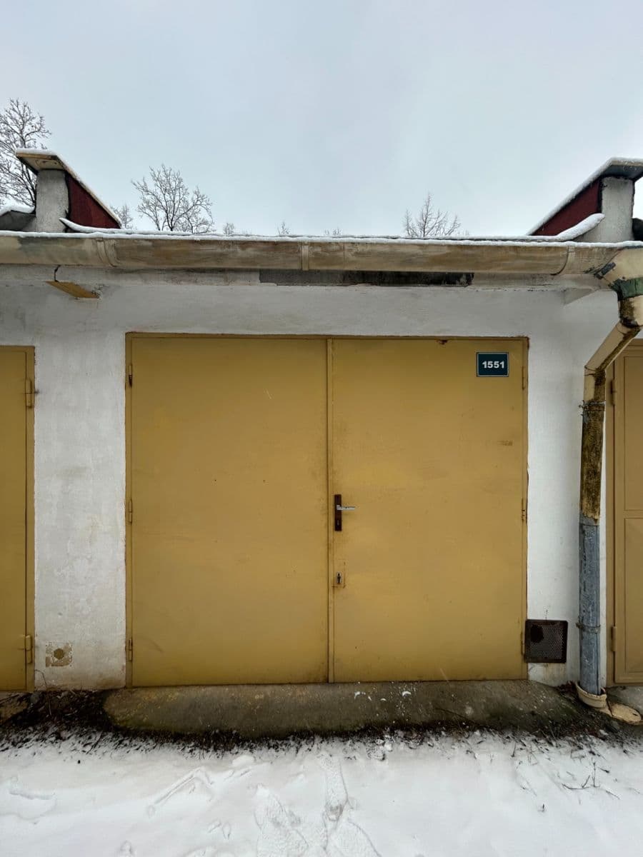 Pronájem garáže 18 m², Blansko, Jihomoravský kraj Pronájem garáže 18 m², Blansko, Jihomoravský kraj