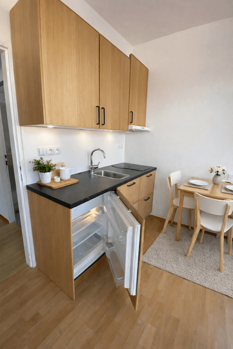 Pronájem bytu 1+kk 28 m², Pod Hájem, Jablonec nad Nisou, Liberecký kraj Pronájem bytu 1+kk 28 m², Pod Hájem, Jablonec nad Nisou, Liberecký kraj