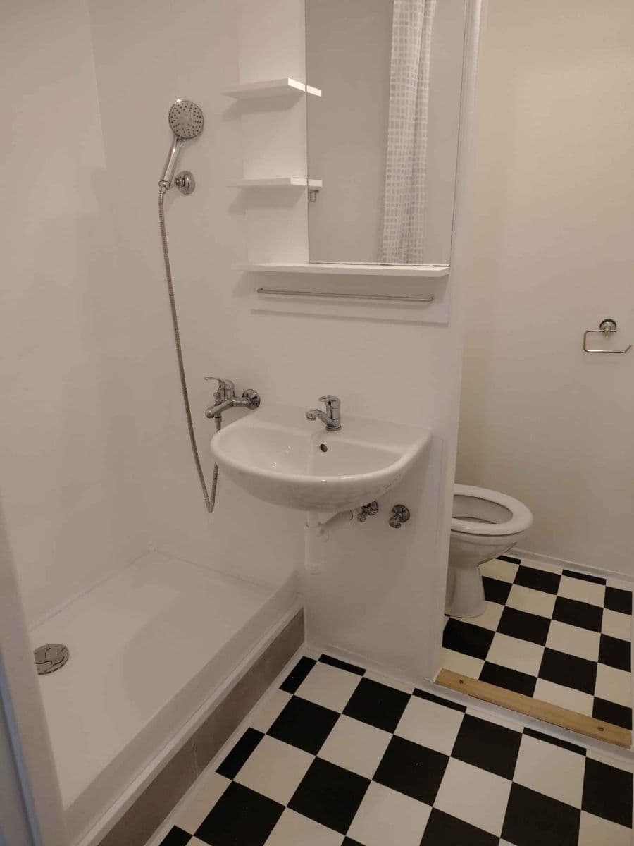 Pronájem bytu 1+kk 34 m², Uzbecká, Brno, Jihomoravský kraj Pronájem bytu 1+kk 34 m², Uzbecká, Brno, Jihomoravský kraj