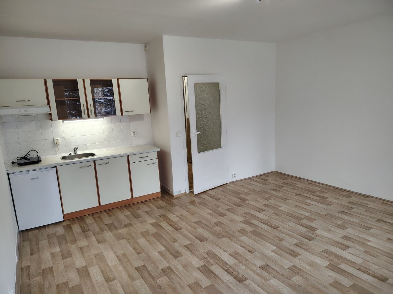 Pronájem bytu 1+kk 34 m², Uzbecká, Brno, Jihomoravský kraj Pronájem bytu 1+kk 34 m², Uzbecká, Brno, Jihomoravský kraj