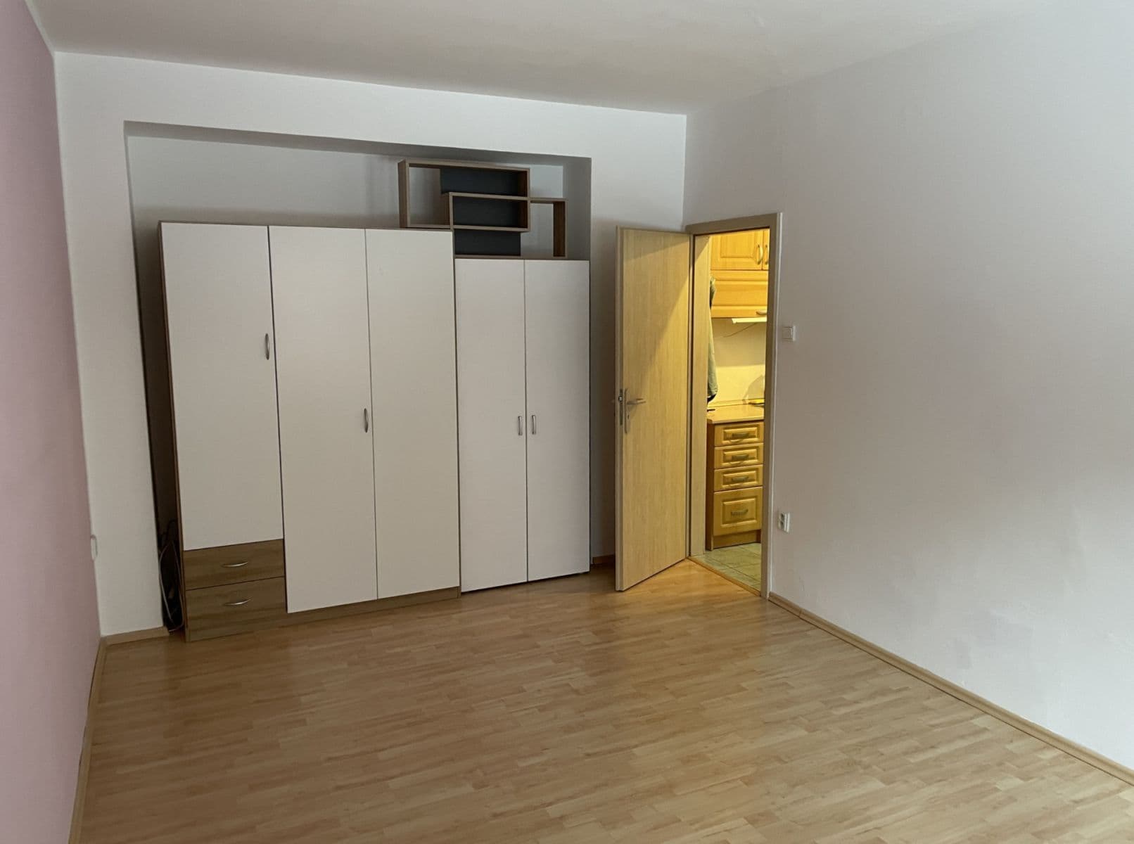 Pronájem bytu 1+kk 27 m², Renneská třída, Brno, Jihomoravský kraj Pronájem bytu 1+kk 27 m², Renneská třída, Brno, Jihomoravský kraj