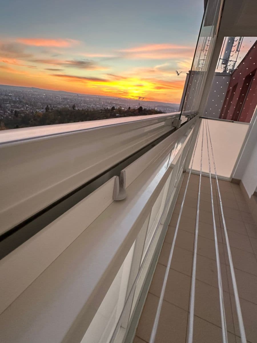 Pronájem bytu 3+1 72 m², Bořetická, Brno, Jihomoravský kraj Pronájem bytu 3+1 72 m², Bořetická, Brno, Jihomoravský kraj