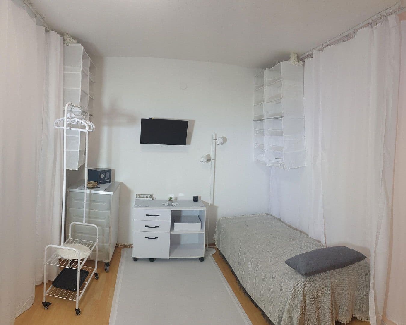 Pronájem bytu 1+1 28 m², Jenbach, Tyrolsko Pronájem bytu 1+1 28 m², Jenbach, Tyrolsko