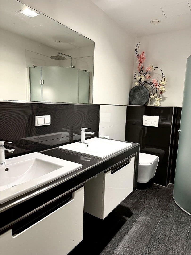 Prodej bytu 3+1 86 m², Hinter dem Holze 37, Hannover, Dolní Sasko Prodej bytu 3+1 86 m², Hinter dem Holze 37, Hannover, Dolní Sasko