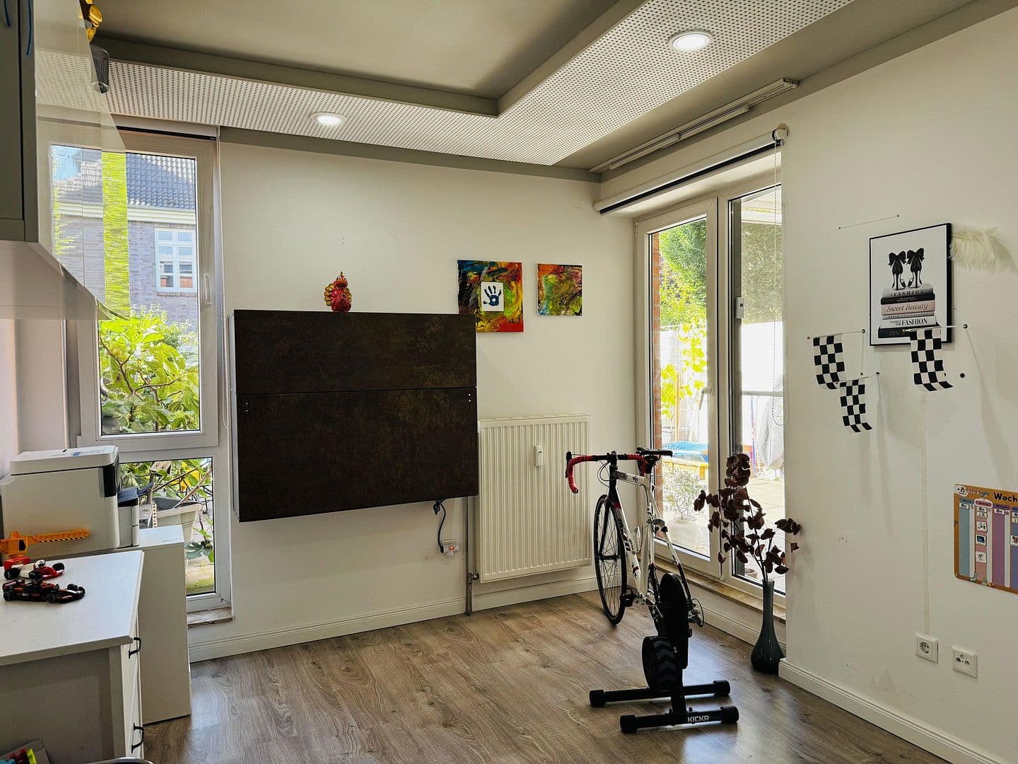 Prodej bytu 3+1 86 m², Hinter dem Holze 37, Hannover, Dolní Sasko Prodej bytu 3+1 86 m², Hinter dem Holze 37, Hannover, Dolní Sasko