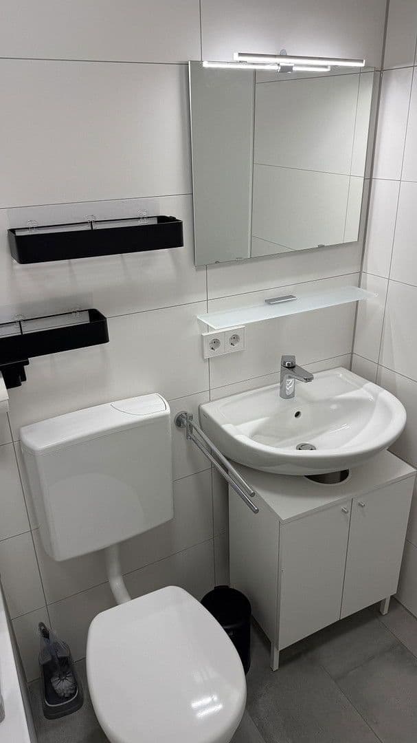 Pronájem bytu 1+1 34 m², Galgenbachweg 1b, Neufahrn bei Freising, Bavorsko Pronájem bytu 1+1 34 m², Galgenbachweg 1b, Neufahrn bei Freising, Bavorsko