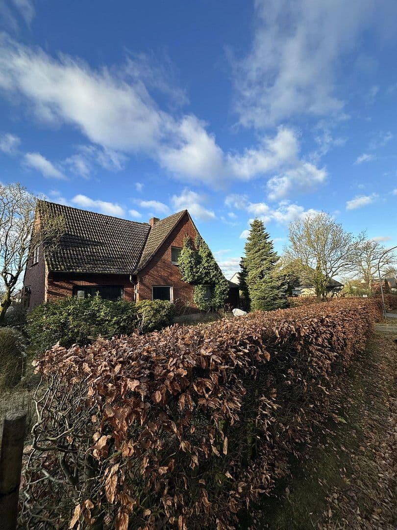 Prodej domu 142 m², pozemek 1.000 m², Marquardtsweg, Seevetal, Dolní Sasko Prodej domu 142 m², pozemek 1.000 m², Marquardtsweg, Seevetal, Dolní Sasko