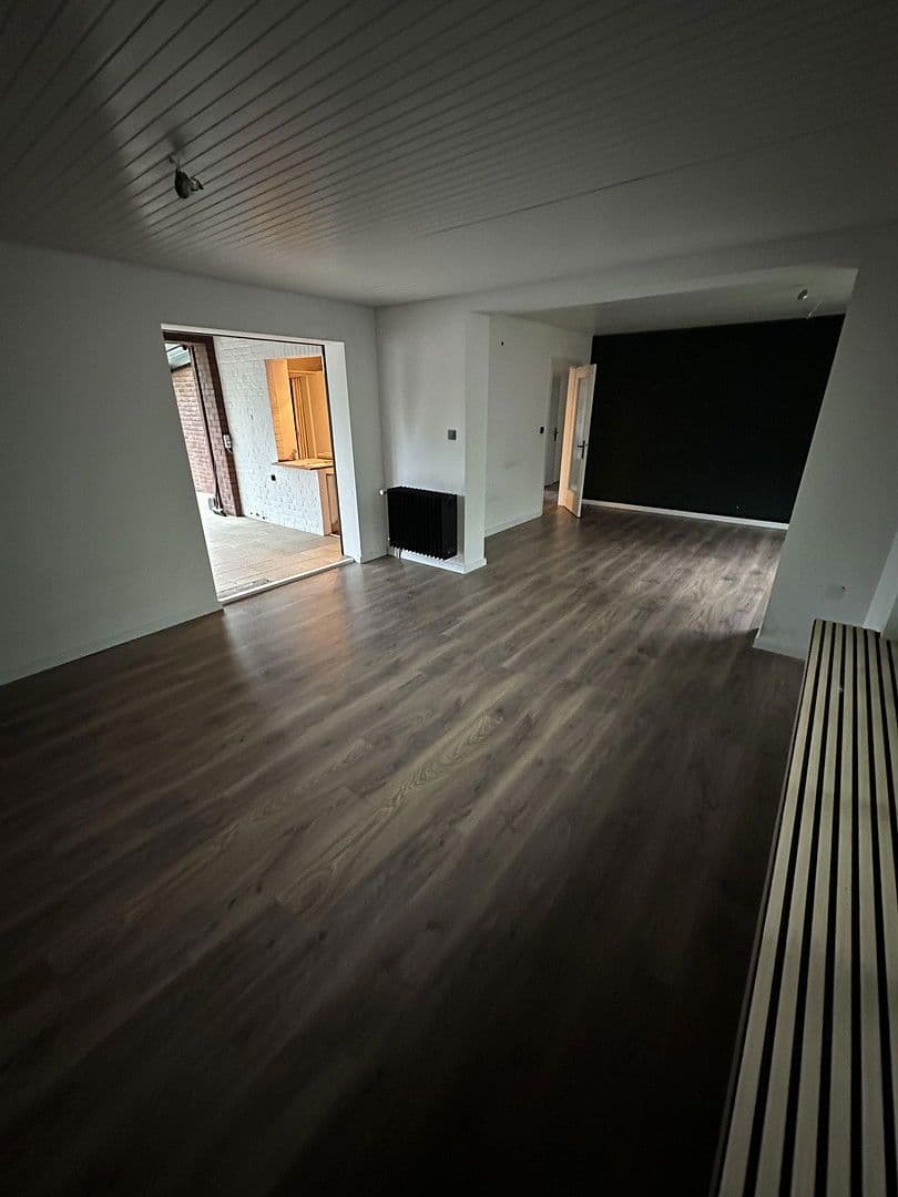 Prodej domu 142 m², pozemek 1.000 m², Marquardtsweg, Seevetal, Dolní Sasko Prodej domu 142 m², pozemek 1.000 m², Marquardtsweg, Seevetal, Dolní Sasko