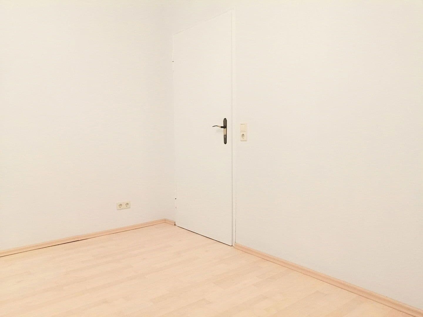 Prodej bytu 4+1 98 m², Botnanger Steige 18, Stuttgart, Bádensko-Württembersko Prodej bytu 4+1 98 m², Botnanger Steige 18, Stuttgart, Bádensko-Württembersko