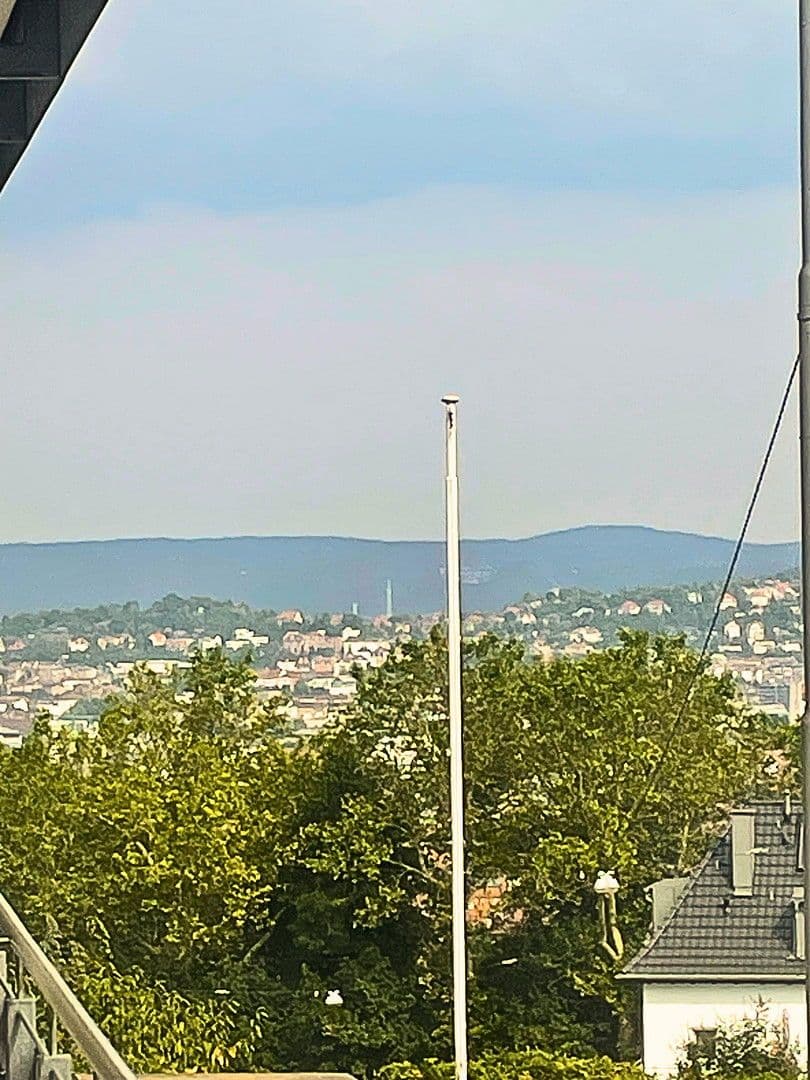 Prodej bytu 4+1 98 m², Botnanger Steige 18, Stuttgart, Bádensko-Württembersko Prodej bytu 4+1 98 m², Botnanger Steige 18, Stuttgart, Bádensko-Württembersko