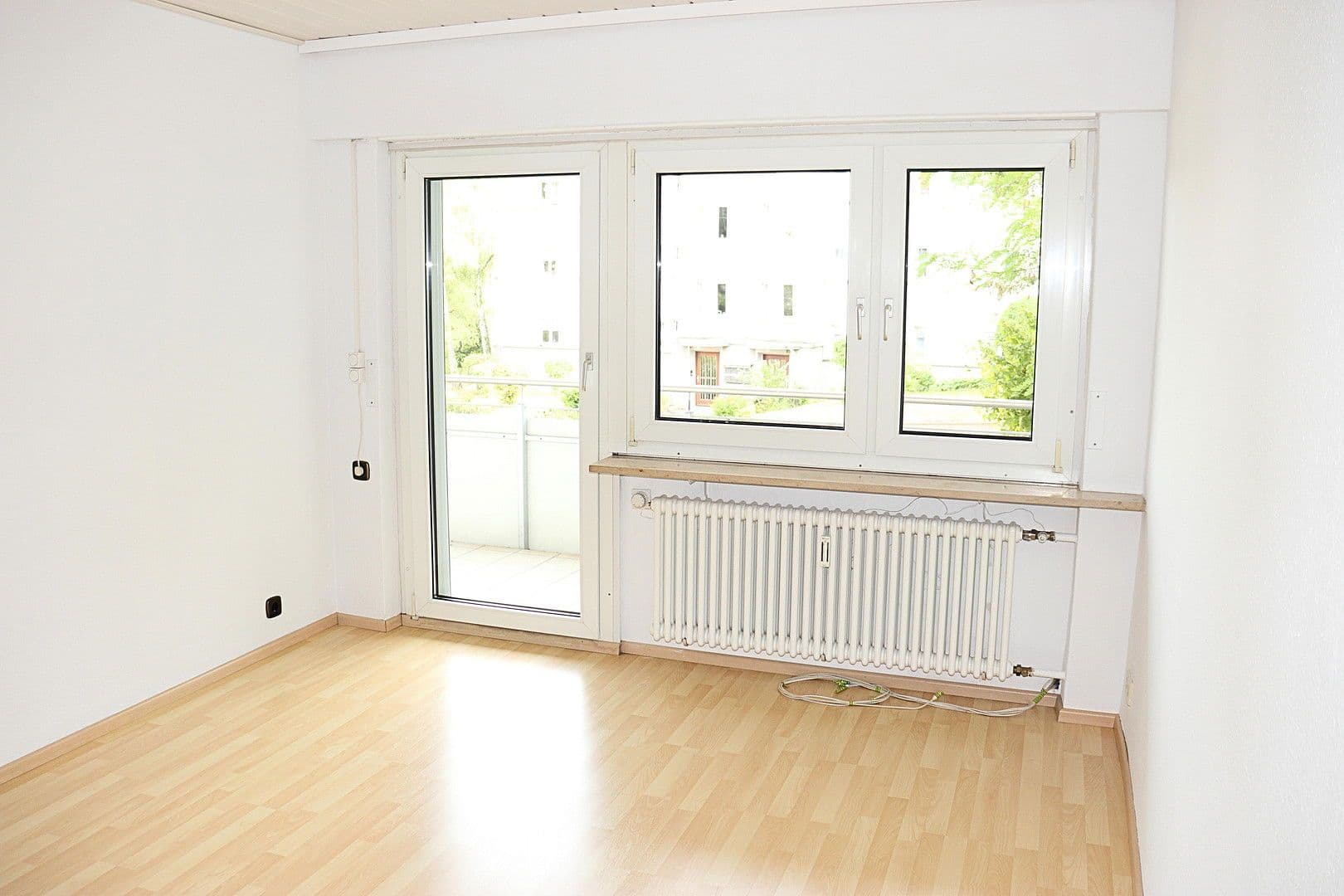 Prodej bytu 4+1 98 m², Botnanger Steige 18, Stuttgart, Bádensko-Württembersko Prodej bytu 4+1 98 m², Botnanger Steige 18, Stuttgart, Bádensko-Württembersko