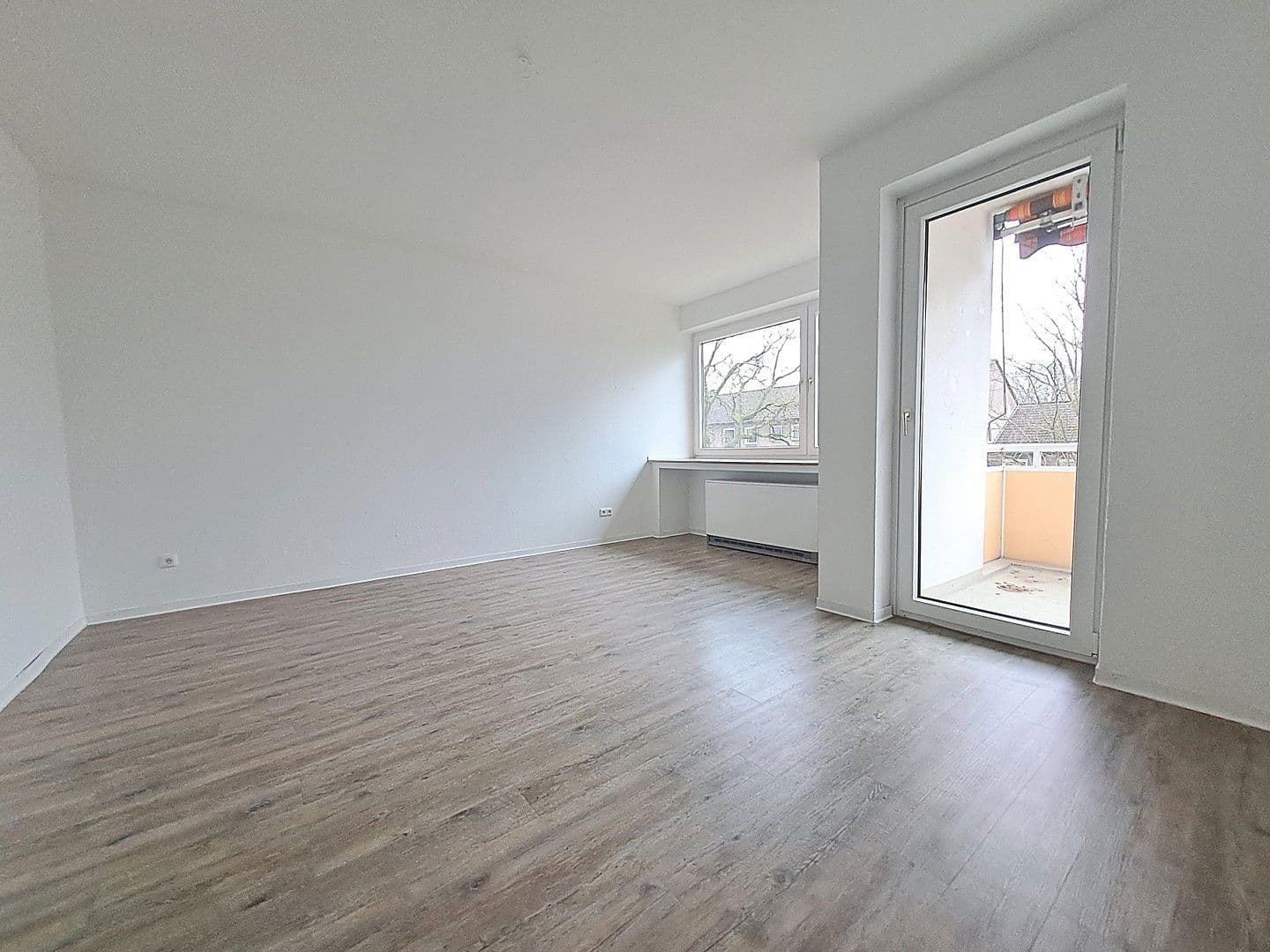 Pronájem bytu 3+1 65 m², Duisburg, Severní Porýní-Vestfálsko Pronájem bytu 3+1 65 m², Duisburg, Severní Porýní-Vestfálsko
