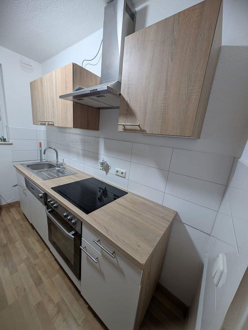 Pronájem bytu 3+1 65 m², Duisburg, Severní Porýní-Vestfálsko Pronájem bytu 3+1 65 m², Duisburg, Severní Porýní-Vestfálsko