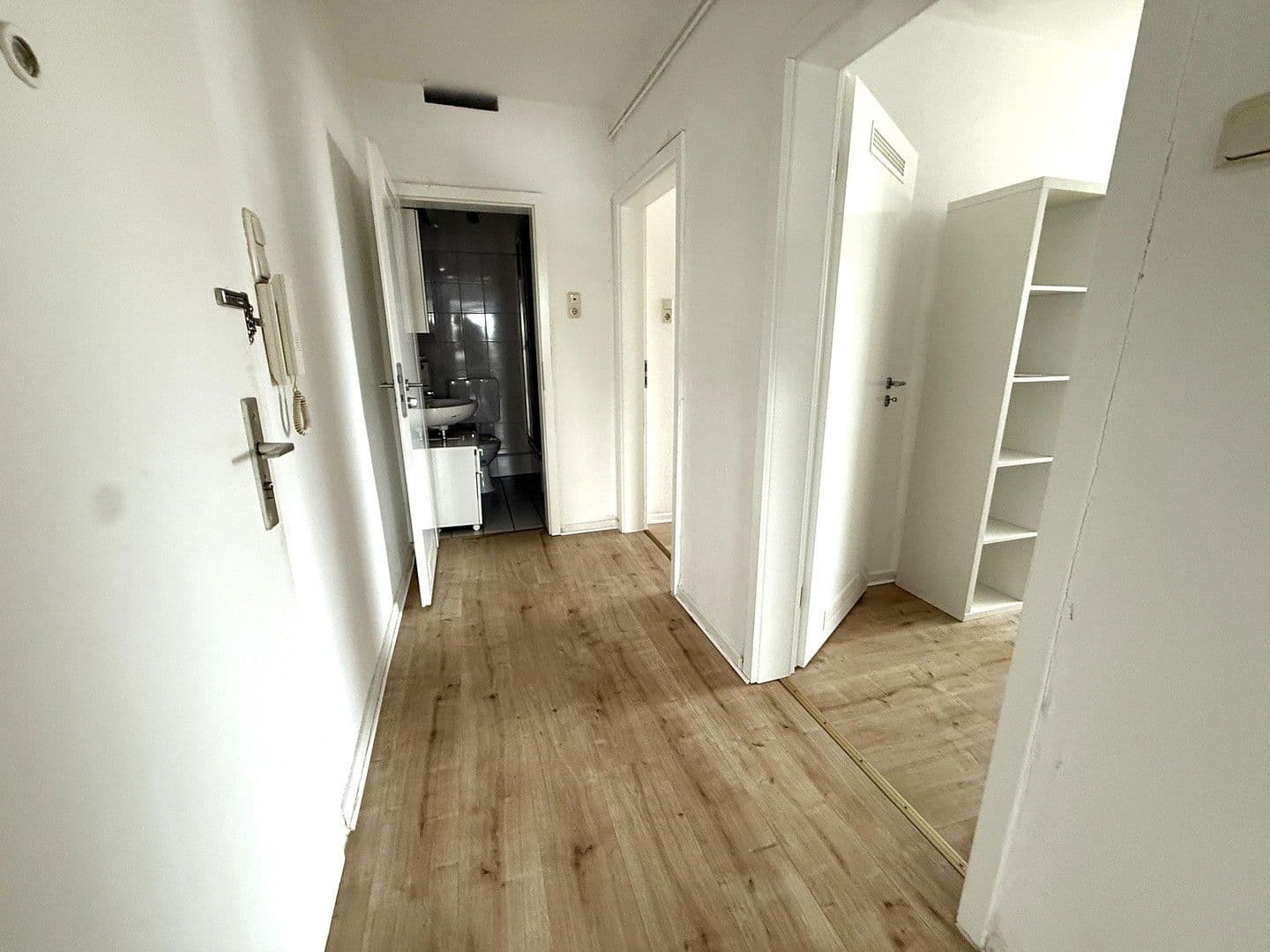 Pronájem bytu 3+1 59 m², Eichendorffstr. 16, Hildesheim, Dolní Sasko Pronájem bytu 3+1 59 m², Eichendorffstr. 16, Hildesheim, Dolní Sasko