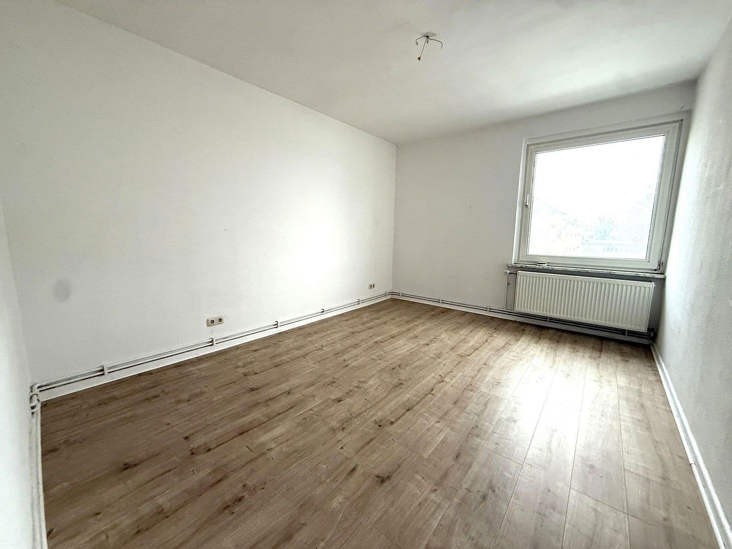Pronájem bytu 3+1 59 m², Eichendorffstr. 16, Hildesheim, Dolní Sasko Pronájem bytu 3+1 59 m², Eichendorffstr. 16, Hildesheim, Dolní Sasko