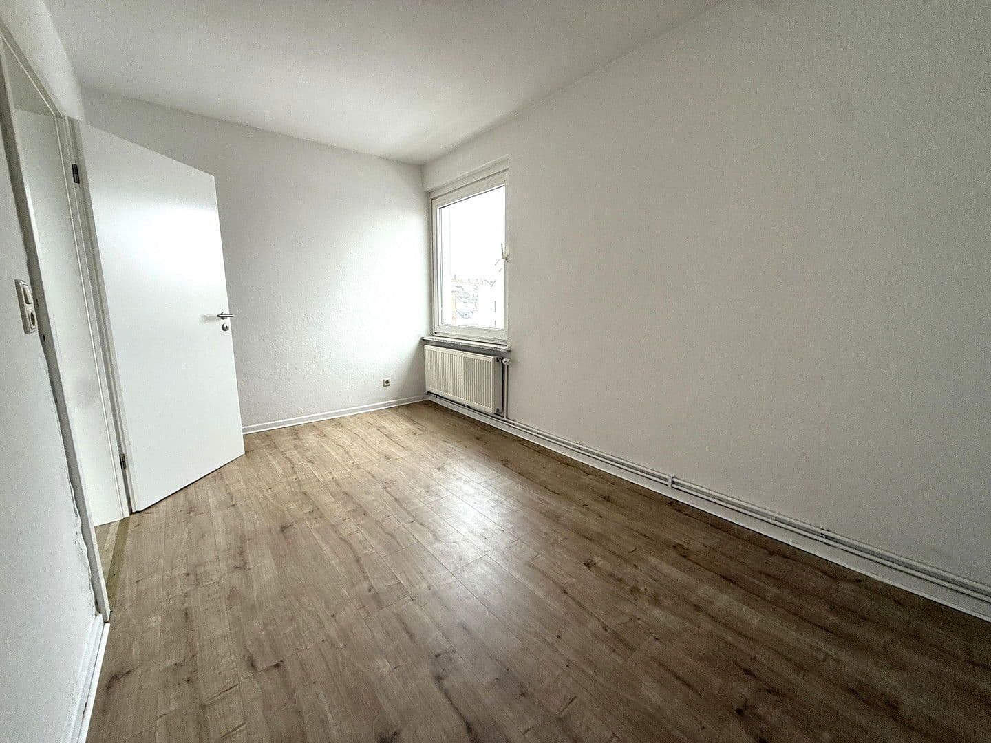 Pronájem bytu 3+1 59 m², Eichendorffstr. 16, Hildesheim, Dolní Sasko Pronájem bytu 3+1 59 m², Eichendorffstr. 16, Hildesheim, Dolní Sasko