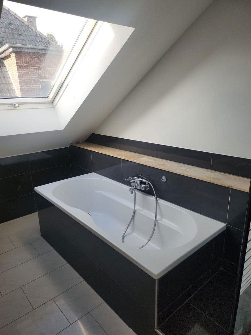 Prodej bytu 2+1 67 m², Brühl, Severní Porýní-Vestfálsko Prodej bytu 2+1 67 m², Brühl, Severní Porýní-Vestfálsko