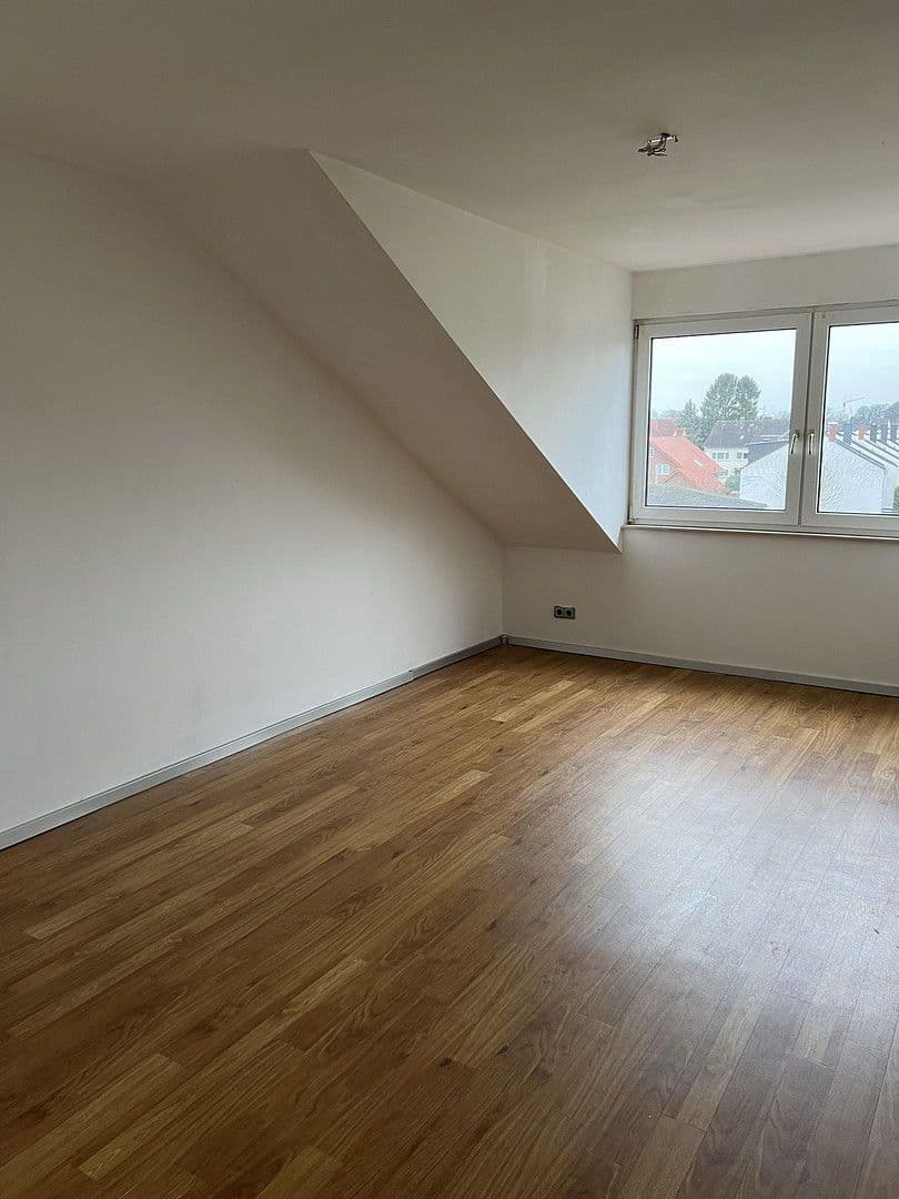 Pronájem bytu 1+1 28 m², Klöcknerstr. xx, Paderborn, Severní Porýní-Vestfálsko Pronájem bytu 1+1 28 m², Klöcknerstr. xx, Paderborn, Severní Porýní-Vestfálsko