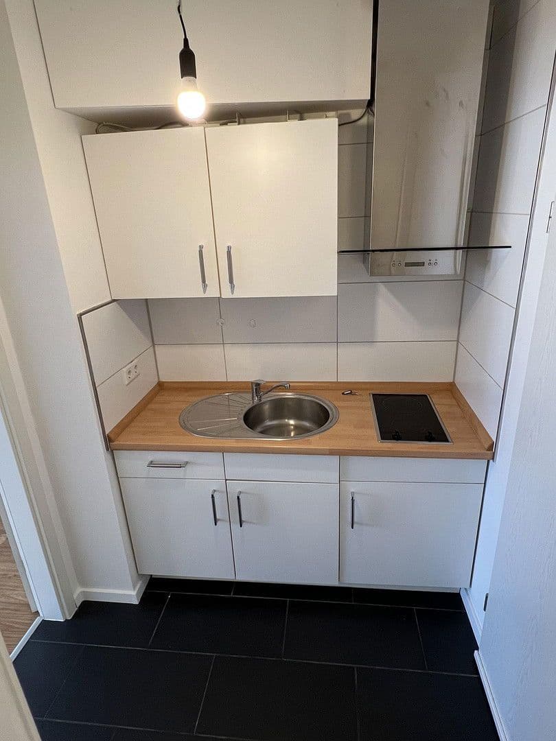 Pronájem bytu 1+1 28 m², Klöcknerstr. xx, Paderborn, Severní Porýní-Vestfálsko Pronájem bytu 1+1 28 m², Klöcknerstr. xx, Paderborn, Severní Porýní-Vestfálsko