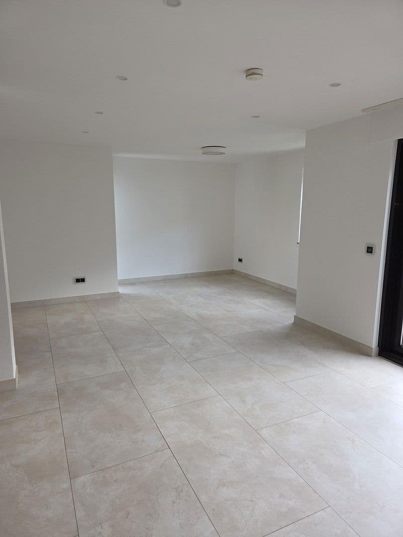 Prodej bytu 2+1 72 m², Flörsheim, Hessen Prodej bytu 2+1 72 m², Flörsheim, Hessen