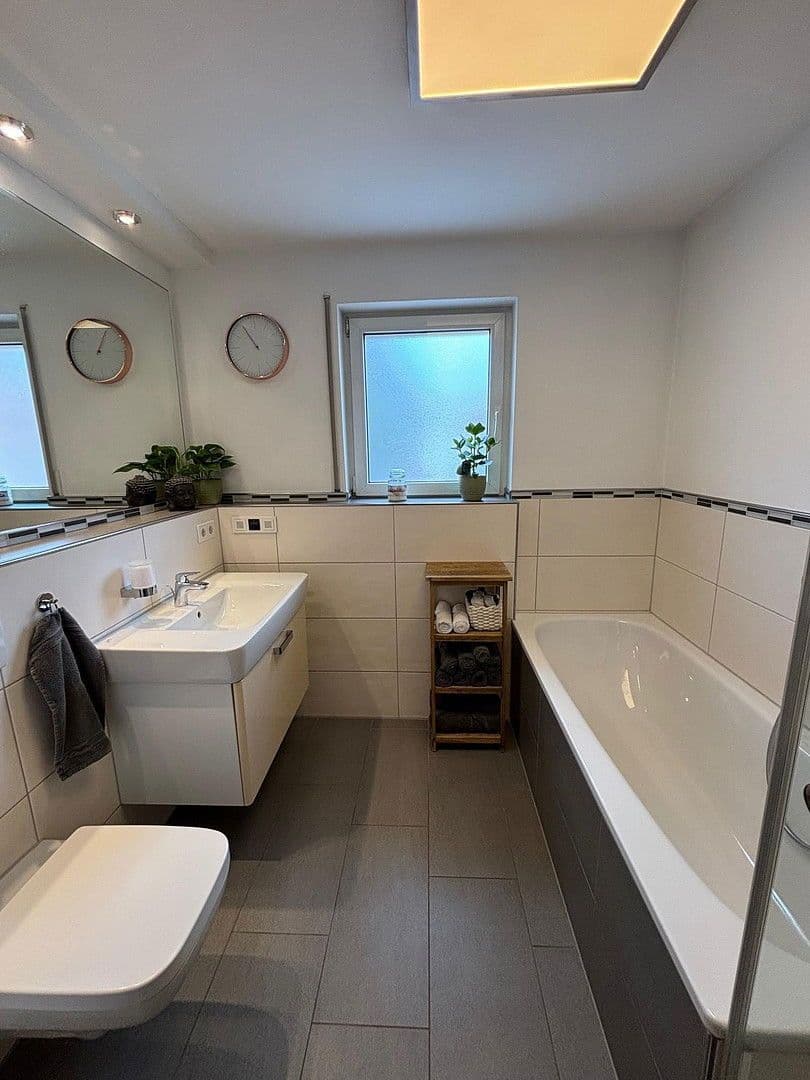 Prodej bytu 3+1 89 m², Leonberg, Bádensko-Württembersko Prodej bytu 3+1 89 m², Leonberg, Bádensko-Württembersko