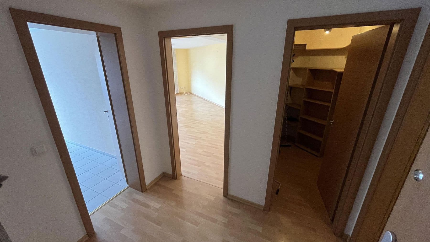 Pronájem bytu 2+kk 68 m², Essen, Severní Porýní-Vestfálsko Pronájem bytu 2+kk 68 m², Essen, Severní Porýní-Vestfálsko