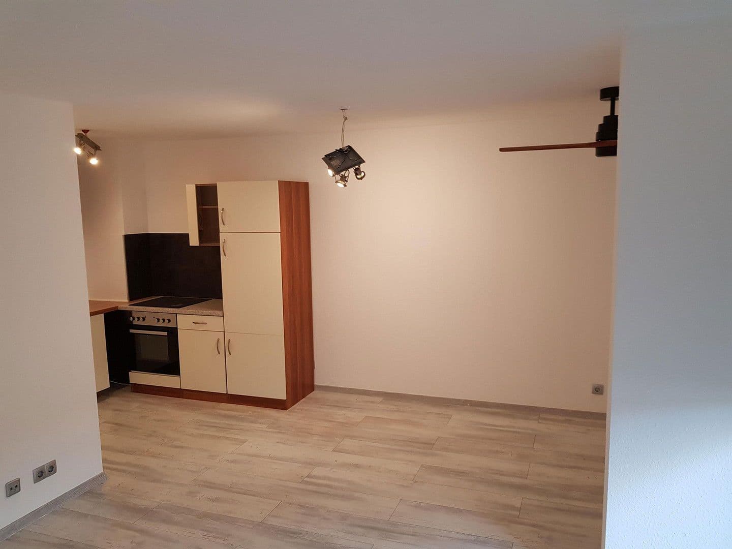 Pronájem bytu 1+1 31 m², Neustädter Straße, Worms, Porýní-Falc Pronájem bytu 1+1 31 m², Neustädter Straße, Worms, Porýní-Falc