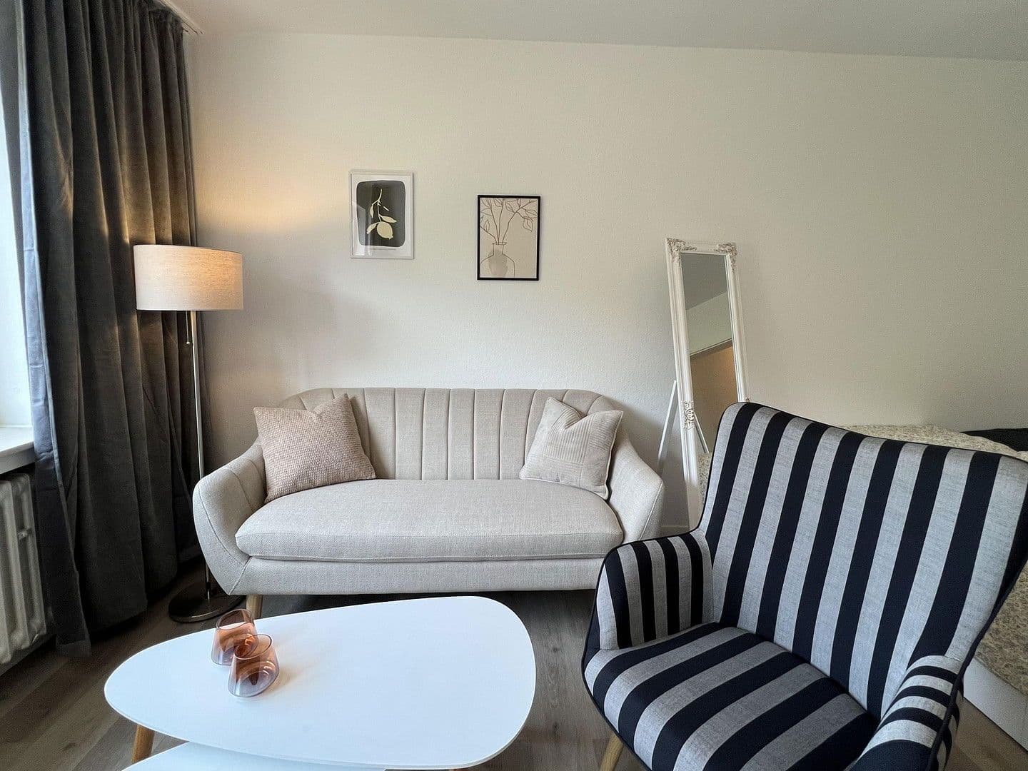 Pronájem bytu 1+kk 39 m², Langenfeld (Rheinland), Severní Porýní-Vestfálsko Pronájem bytu 1+kk 39 m², Langenfeld (Rheinland), Severní Porýní-Vestfálsko