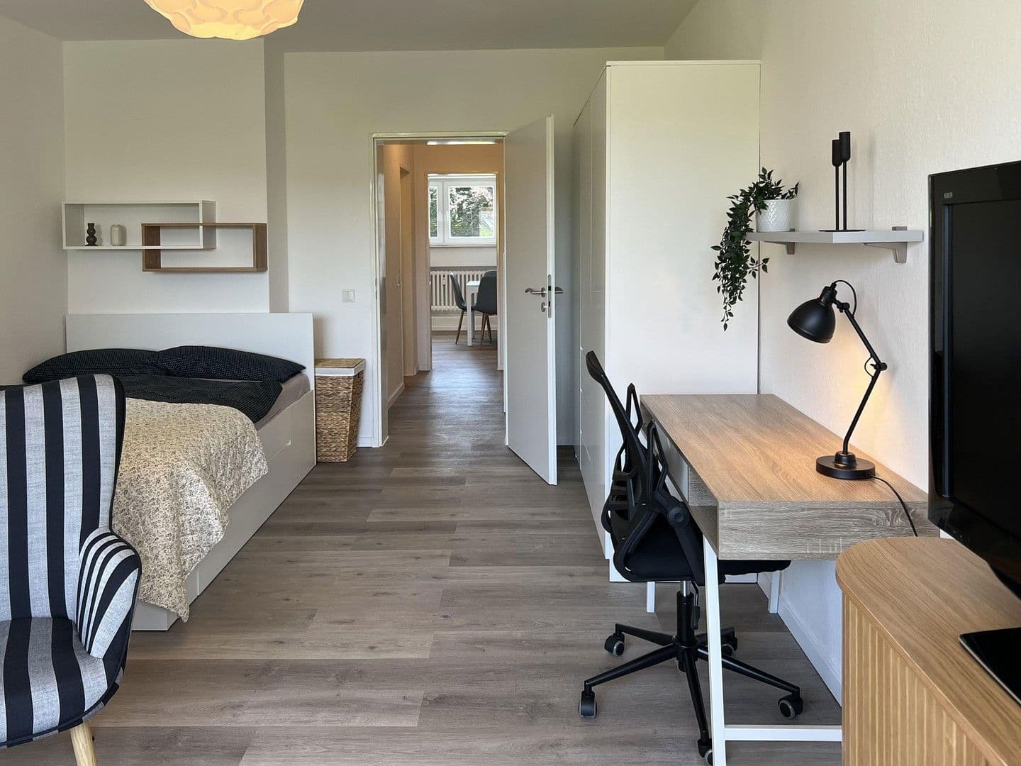 Pronájem bytu 1+kk 39 m², Langenfeld (Rheinland), Severní Porýní-Vestfálsko Pronájem bytu 1+kk 39 m², Langenfeld (Rheinland), Severní Porýní-Vestfálsko