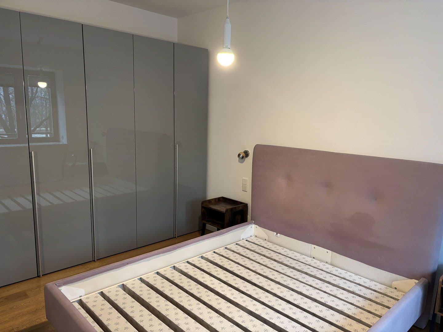 Pronájem bytu 2+1 48 m², Michaelkirchplatz 4, Berlin-Mitte, Berlín Pronájem bytu 2+1 48 m², Michaelkirchplatz 4, Berlin-Mitte, Berlín