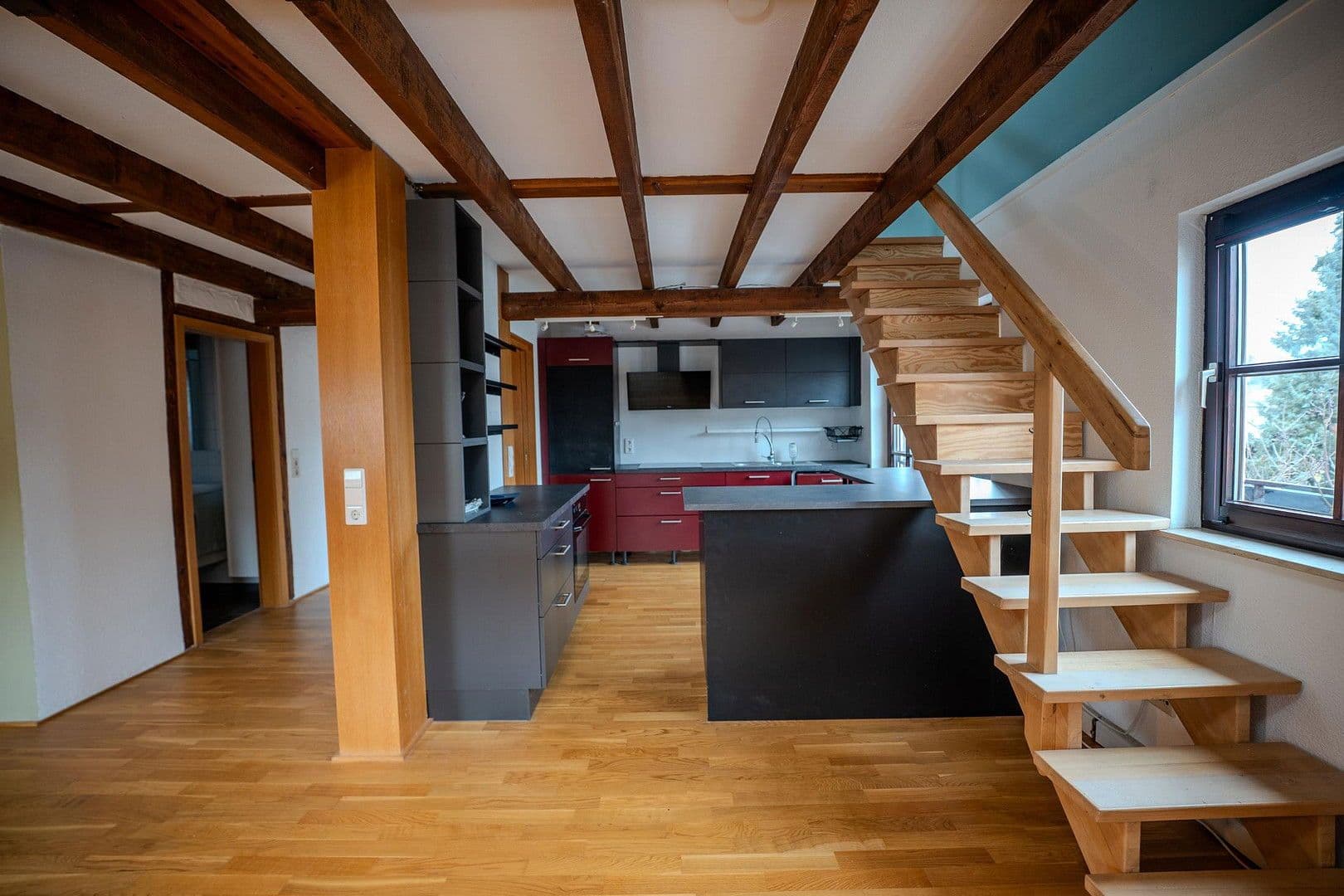 Pronájem domu 136 m², pozemek 323 m², Dorfstraße 47, Ebersbach an der Fils, Bádensko-Württembersko Pronájem domu 136 m², pozemek 323 m², Dorfstraße 47, Ebersbach an der Fils, Bádensko-Württembersko